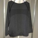 Reebok  Women’s Gray Long Sleeve Shirt, Large Photo 3