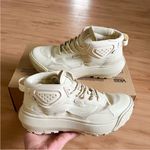 Vans  MTE Crosspath Mid Shoes
Women 10.0 US Mens 8.5US Photo 5