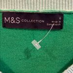 M&S COLLECTION SWEATER S/S LIGHT GREEN ON FRONT AND KELLY GREEN ON BACK SIZE SM Photo 2