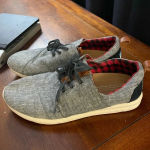 Toms Tom’s Sneakers‎ Women’s size 8 Photo 2