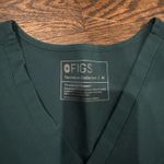 FIGS  Scrubs Set Photo 3