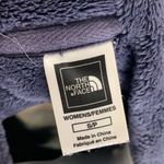 The North Face  Caroluna quilted fleece jacket purple long coat zip up size small Photo 2