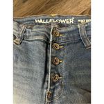 Wallflower The Sky High Curvy Fit Denim Shorts Woman’s Size 7 Blue Photo 3