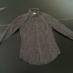 Club Monaco Club Monoco blouse button up shirt floral size xs. Work attire, floral shirt Photo 0