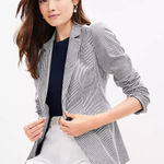 Ann Taylor  Loft Blazer Seersucker Tailored Striped Blue White womens career NWOT Photo 0