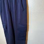 Evereve  Ari Cargo Jogger‎ in Navy Photo 4