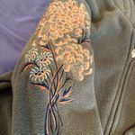 Bob Mackie  Womens Sz: M Fleece Jacket Wearable Art Abstract Embroidered Floral. Photo 9