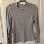 Yogalicious Gray  long sleeve shirt  Photo 0