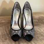 Caparros  Peep Toe Formal Platform High Heels Shoes Silver Black Sparkle Size 6 Photo 2
