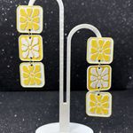 Handmade Yellow and White Floral Earrings Photo 2