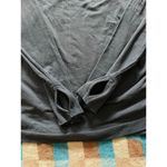 Athleta Size Medium Long Sleeve Thumbhole Ruched Gray Photo 3