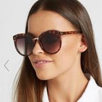 Cotton On  Mia full frame Sunglasses Tortoise oversized new Photo 0