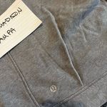 Lululemon  broken beats cropped sweat shirt size XS/S Photo 3