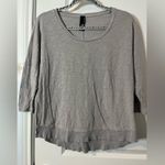 Bobi Los Angeles From Revolve Ladies Size Medium Gray 3/4 Sleeve Scoop Neck Hem Photo 2