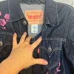 Levi's CH 8 Dark Denim Pink Embroidery Jean Jacket Photo 3