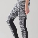 Lululemon womens speed tight V leggings size 4 Photo 11