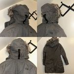 The North Face  Women's Charcoal Dark Gray Heavy Hooded Parka Size Medium Photo 3