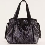 Lululemon Om tote blazer print large Photo 0