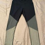 Senita Athletics Tricolor capri leggings Photo 0