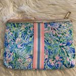 Lilly Pulitzer  Make up / Toiletries bag measurements in photos Photo 11