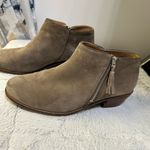 Vionic  Taupe Ankle Booties with Zipper Size WIDE 9.5 Photo 4