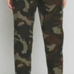 American Eagle Green Camo Corduroy Super Stretch Mom Jean Pants Womens Size 6 Photo 1