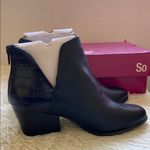 SO NWT

 Barb Women's Ankle Boots Photo 4