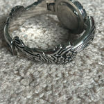 Geneva women’s flower pattern vintage silver‎ bracelet watch does not work Silver Photo 4