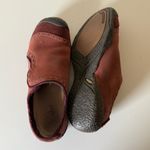 Keen  Kacie Clog Loafer Burgundy Maroon Leather Suede Slip On Shoes Mule SZ 7 Photo 9