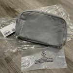 Lululemon Mini Gray Belt Bag. Photo 0