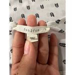 Fun 2 Fun White Feather/Aztec‎ Sleeveless V Neck Shirt Size Small Lightweight Photo 5