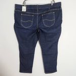 Lee  Mid-Rise Dark Wash Capri Jeans NWT Size 28w Petite Skinny Capri Jeans Photo 3