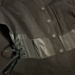 Disney  Alice Through The Looking Glass Red Queen Trench Coat Hot Topic Size LG Photo 10