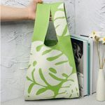 Floral Graphic Knit Bag, Double Handles Photo 1