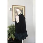 J.Crew women's Size M Sleeveless Blouse Pullover Black V-Neck Photo 3