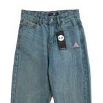 Boohoo Mom Jeans Light Wash High Rise Relaxed Fit Mom Jeans Size 2 NEW Photo 2