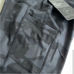 90 Degree Camouflage Black Gray High Rise Biker Shorts Pockets Size XS NWT! Photo 5