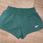 Nike  Dri-Fit Women’s Shorts Green Medium Athletic Photo 0