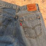 Levi's Levi’s Women’s Mid-Rise Low Pro Straight Jeans Photo 3