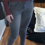 Old Navy Super cute skinny jeans Photo 3