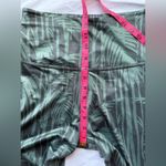 Beyond Yoga High Waisted Green Bamboo Fields Cropped Leggings Photo 10