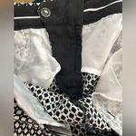 Banana Republic ⸻
Sloan Fit Crop Pants Black White Geometric Print Size 6 Photo 8
