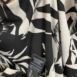 EXPRESS  Women’s Medium Black White Contrast Lined Strappy Tank Top Shirt NWT Photo 4