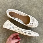 Anthropologie  Seychelles Ivory White Open Weave Flats Size 7.5 Memory Foam Shoes Photo 1
