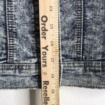 Wax Jean Wax jeans Acid wash bedazzled denim vest cutoff sleeves with pearls Photo 6