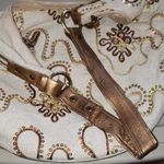 Purse. (B) Gold Photo 2