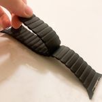 Ribbed Magnetic Apple Watch Band Black 42/44mm Photo 0