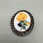 Vintage Brooch Yellow Rose Enamel Frosted Gold Photo 0