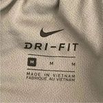 Nike Dry Fit Women’s Silver Green Tempo Track Yoga Sporty Shorts SZ M # 1146 Photo 9