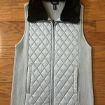 Jones New York Like new  women vest size L Photo 0